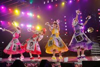 「ももいろクローバーZ 10th Anniversary The Diamond Four -in 桃響導夢-」5月22日公演の様子。（Photo by HAJIME KAMIIISAKA + Z）