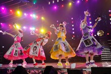 「ももいろクローバーZ 10th Anniversary The Diamond Four -in 桃響導夢-」5月22日公演の様子。（Photo by HAJIME KAMIIISAKA + Z）