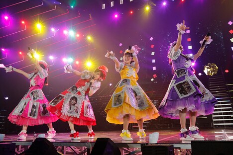 「ももいろクローバーZ 10th Anniversary The Diamond Four -in 桃響導夢-」5月22日公演の様子。（Photo by HAJIME KAMIIISAKA + Z）