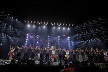 「ももいろクローバーZ 10th Anniversary The Diamond Four -in 桃響導夢-」5月22日公演の様子。（Photo by HAJIME KAMIIISAKA + Z）