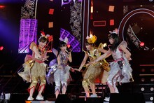 「ももいろクローバーZ 10th Anniversary The Diamond Four -in 桃響導夢-」5月22日公演の様子。（撮影：HAJIME KAMIIISAKA + Z）「ももいろクローバーZ 10th Anniversary The Diamond Four -in 桃響導夢-」5月22日公演の様子。（Photo by HAJIME KAMIIISAKA + Z）