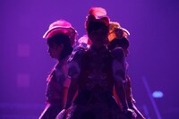 「ももいろクローバーZ 10th Anniversary The Diamond Four -in 桃響導夢-」5月22日公演の様子。（Photo by HAJIME KAMIIISAKA + Z）