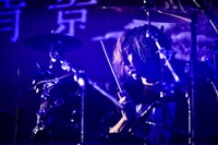 松田晋二（Dr）（撮影：橋本塁［SOUND SHOOTER］）