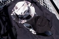 LITEとCA4LAのコラボハット。