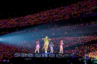 ももいろクローバーZ（Photo by HAJIME KAMIIISAKA + Z）