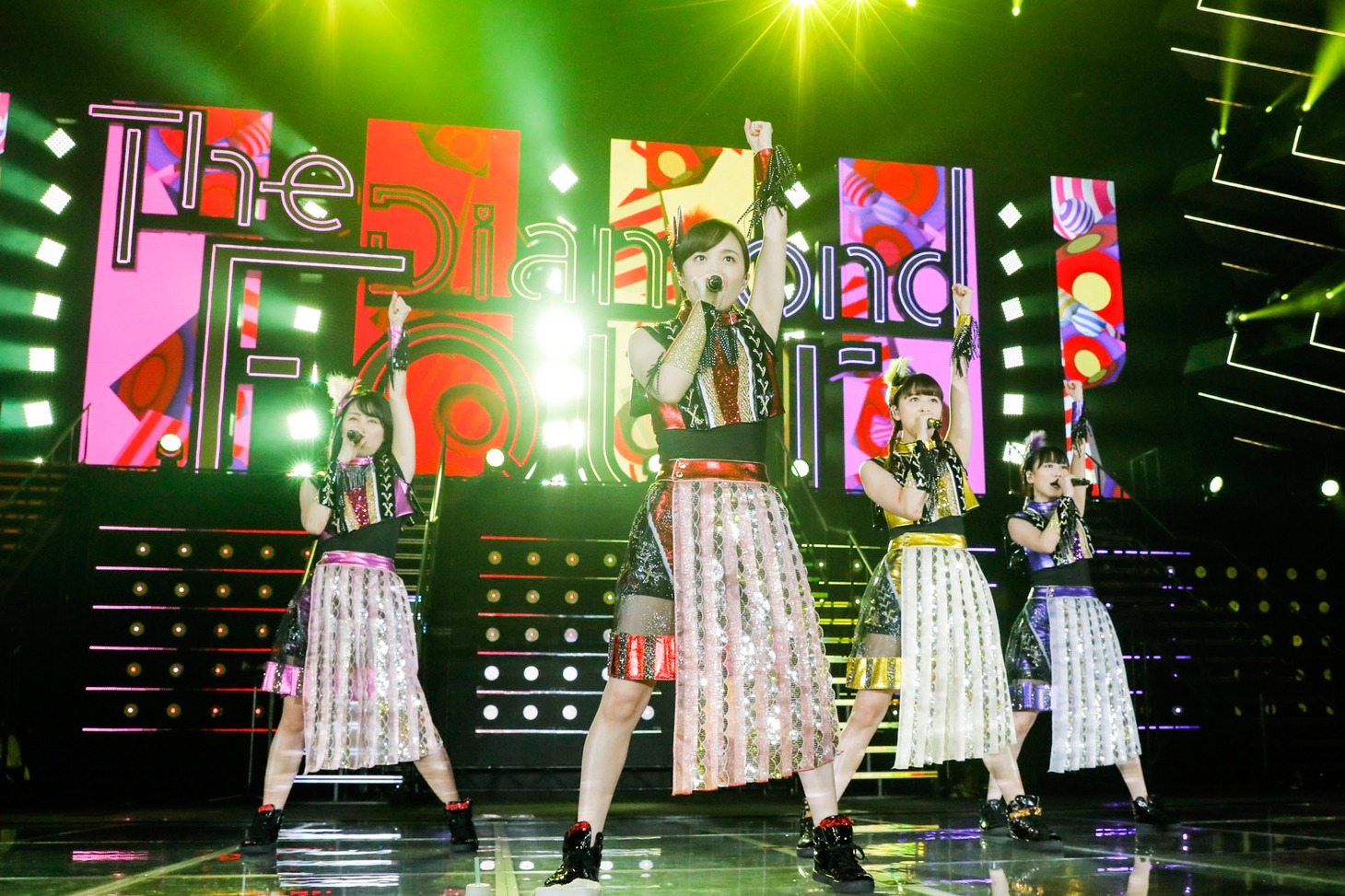 ももいろクローバーZ（Photo by HAJIME KAMIIISAKA + Z）