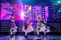 ももいろクローバーZ（Photo by HAJIME KAMIIISAKA + Z）