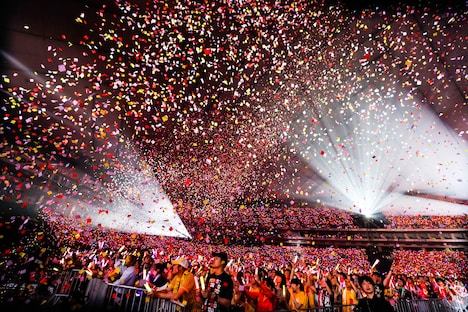 「ももいろクローバーZ 10th Anniversary The Diamond Four -in 桃響導夢-」5月23日公演の様子。（Photo by HAJIME KAMIIISAKA + Z）