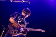 藤森元生(Vo, G)(Photo by Taku Fujii)