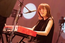 飯野桃子（Piano / テスラは泣かない。）（Photo by Taku Fujii）