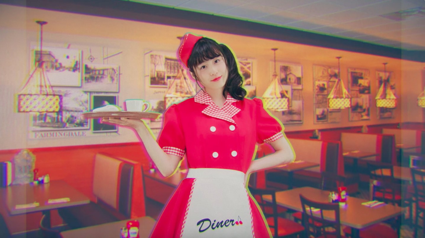 桜エビ～ず「エビ・バディ・ワナ・ビー」ミュージックビデオのワンシーン。
