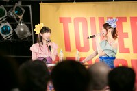左から福原遥、戸松遥。（撮影：鳥居洋介）
