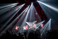 「SCANDAL TOUR 2018 "HONEY"」の様子。（写真提供：EPICレコードジャパン）