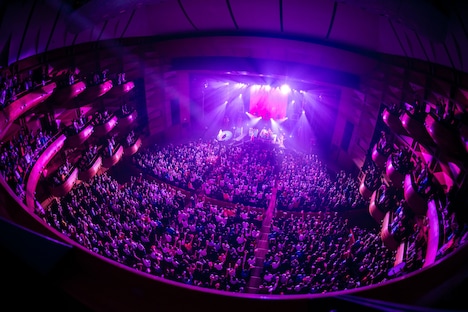 「SCANDAL TOUR 2018 "HONEY"」の様子。（写真提供：EPICレコードジャパン）
