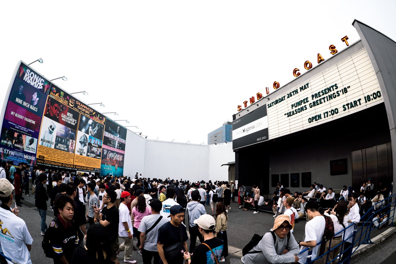 開演前の様子。（Photo by 横山純）