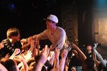 SHADOWS「SELL'EM ALL TOUR」東京・LIQUIDROOM公演の様子。（Photo by MASANORI  FUJIKAWA）