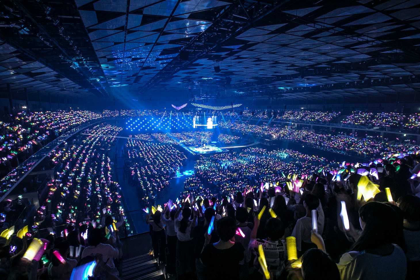 「BULLET TRAIN ARENA TOUR 2018 SPRING『Sweetest Battle Field』」東京公演の様子。