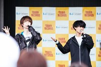 左からKOHKI、NAOYA。（写真提供：スターダストプロモーション）