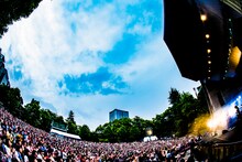 THEイナズマ戦隊「俺とオマエと野音と応援歌」の様子。（撮影：浜野カズシ）