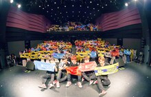 CUBERS「CUBERSワンマンライブ ～それじゃ、ホールワンマン～」の様子。（撮影：牛島康介）