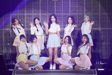 TWICE「TWICE 2ND TOUR 'TWICELAND ZONE 2 : Fantasy Park' IN JAPAN」埼玉・さいたまスーパーアリーナ公演の様子。（撮影：田中聖太郎写真事務所）