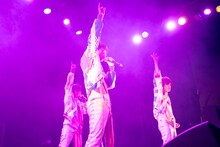 CUBERS「CUBERSワンマンライブ ～それじゃ、ホールワンマン～」の様子。（撮影：牛島康介）