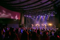 CUBERS「CUBERSワンマンライブ ～それじゃ、ホールワンマン～」の様子。（撮影：牛島康介）