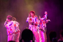 CUBERS「CUBERSワンマンライブ ～それじゃ、ホールワンマン～」の様子。（撮影：牛島康介）