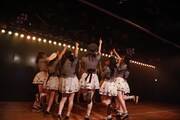 AKB48チームB「ただいま恋愛中」公演の様子。 (c)AKS