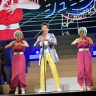 郷ひろみ全国ツアー開幕、“シュミシュミダンス”で会場1つに