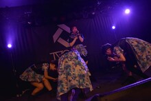「IVOLVE ONEMAN LIVE "Hacia el verano"」の様子。