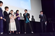 横浜流星のセリフにキュンキュンする山田裕貴（右から2番目。