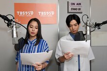 左から広瀬アリス、千葉雄大。