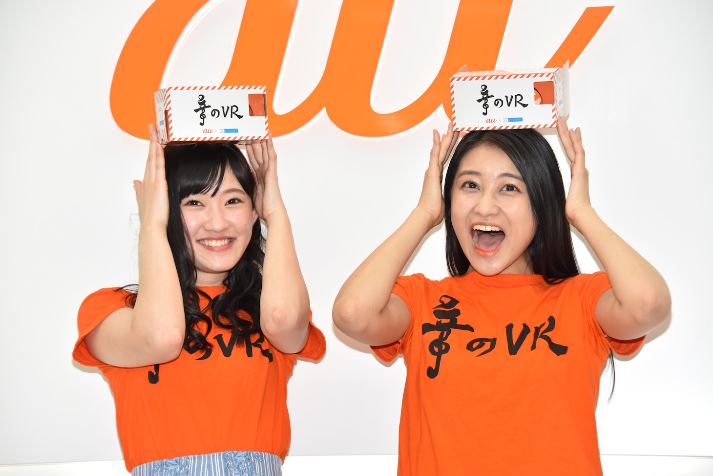 左から川村文乃、和田彩花。