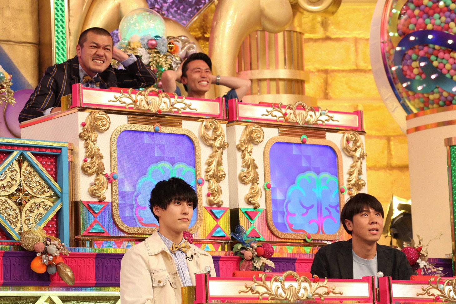 カミナリの2人（上段）とユースケ（下段左）、コカドケンタロウ（下段右）。(c)フジテレビ