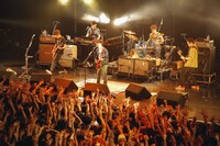 「KANA-BOONのGO!GO!5周年！シーズン2 東名阪対バンツアー『Let's go TAI-BAAN!!』」ASIAN KUNG-FU GENERATIONのライブの模様。（撮影：山川哲矢）