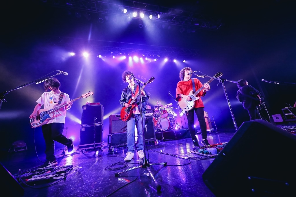 KANA-BOONと後藤正文（ASIAN KUNG-FU GENERATION）。（撮影：山川哲矢）