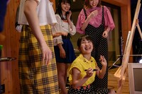 アンジュルムの「au 音のVR」コンテンツ収録の様子。