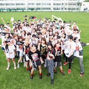 Q'ulle「ナツシルベ」MVに68人の“踊り手”参加
