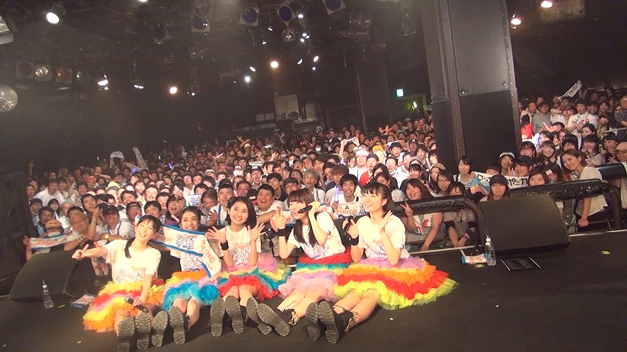 「ロッカジャポニカ Spring Tour 2018 ～Re:view ROCK A JAPONICA～」東京・渋谷CLUB QUATTRO公演ダイジェスト映像のワンシーン。