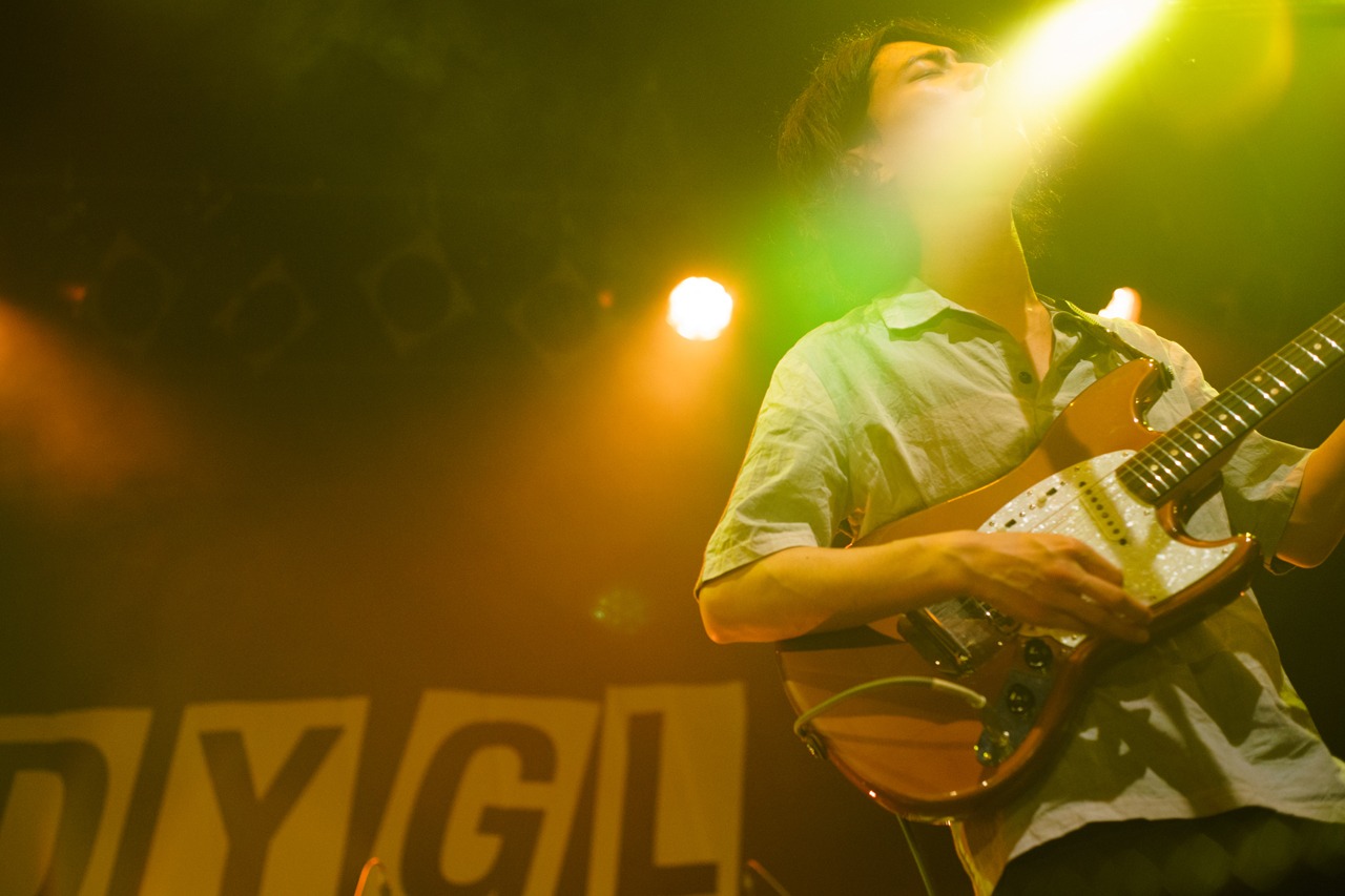 Nobuki Akiyama（Vo, G）（Photo by Brett Davis）