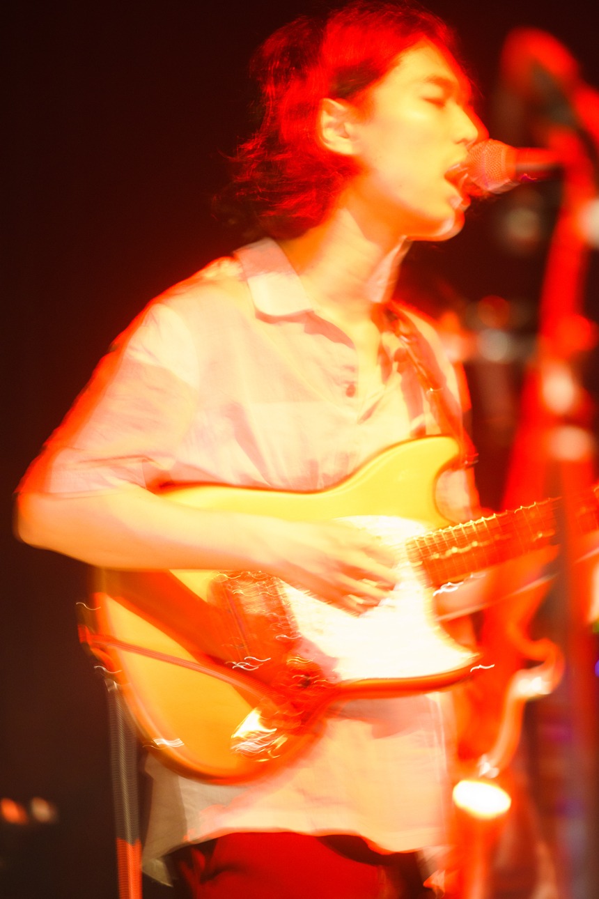 Nobuki Akiyama（Vo, G）（Photo by Brett Davis）