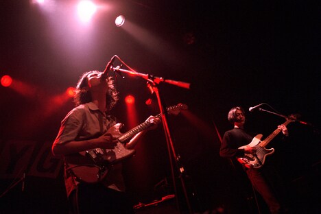 DYGL「Bad Kicks Tour」の様子。（Photo by Brett Davis）