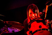 ナヲ（ドラムと女声と姉）