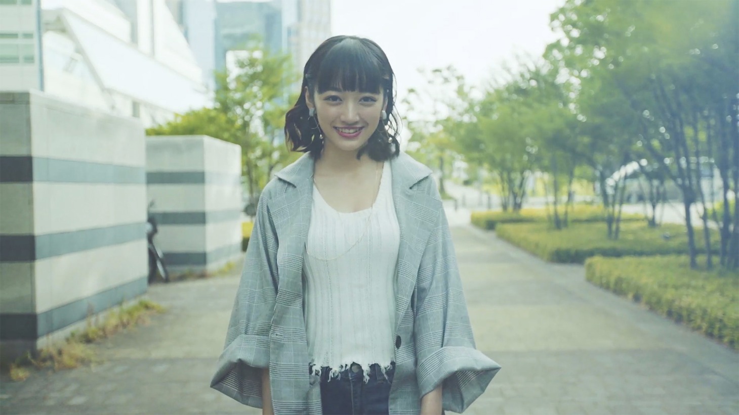 下村実生
