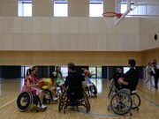 チームしゃちほことWBCによる車いすバスケットボールの様子。（写真提供：スターダストネット）