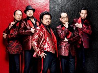 パパイヤ鈴木とおやじダンサーズ