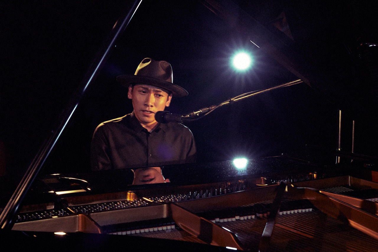 村松崇継がシンガーソングライターとして活動開始「いのちの歌」をセルフカバー