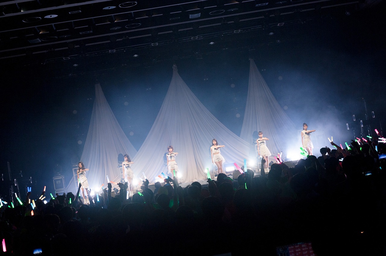 東京パフォーマンスドール「The 5th Anniversary ダンスサミット」の様子。（写真提供：EPICレコードジャパン）