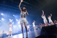 東京パフォーマンスドール「The 5th Anniversary ダンスサミット」の様子。（写真提供：EPICレコードジャパン）